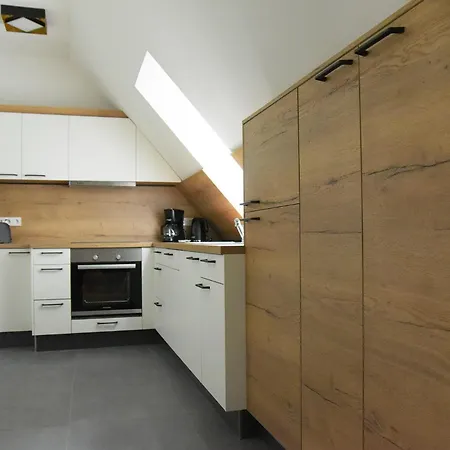 Apartment Buschschaenke Lomnitz -